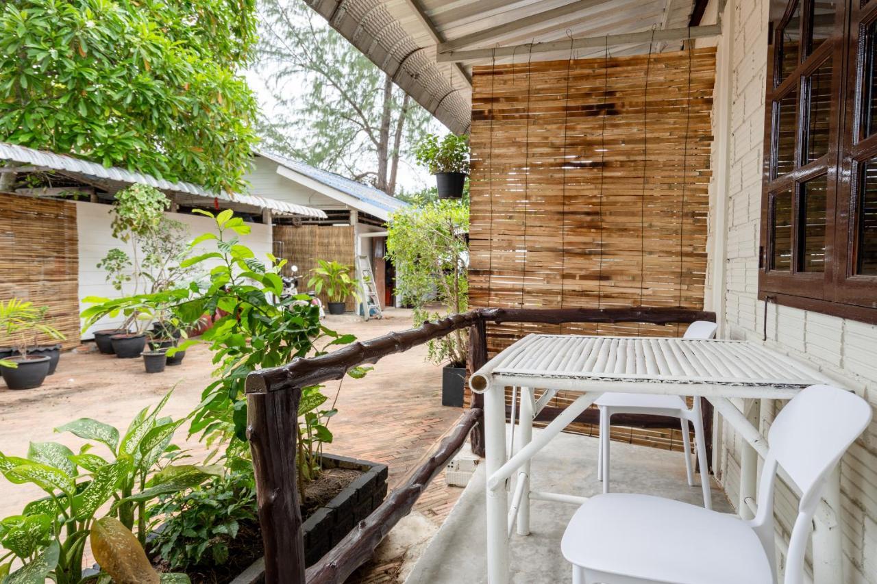Breeze Bungalows Ko Lanta Dış mekan fotoğraf